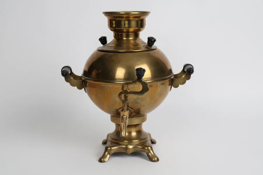 SAMOVAR