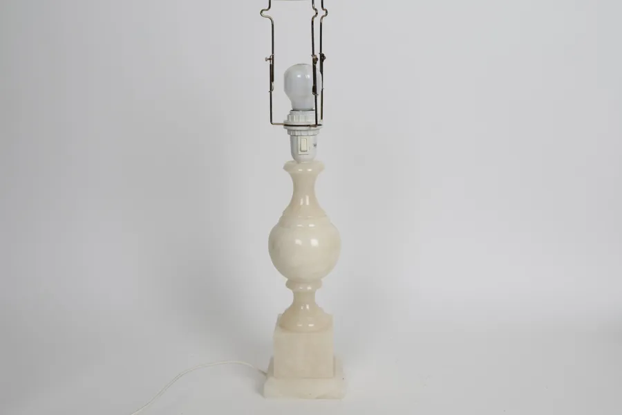 Bordslampa i onyx