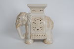 Piedestal med elefant, porslin