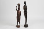 FIGURER, 2 st, skuret trä, Afrika, 1900-tal