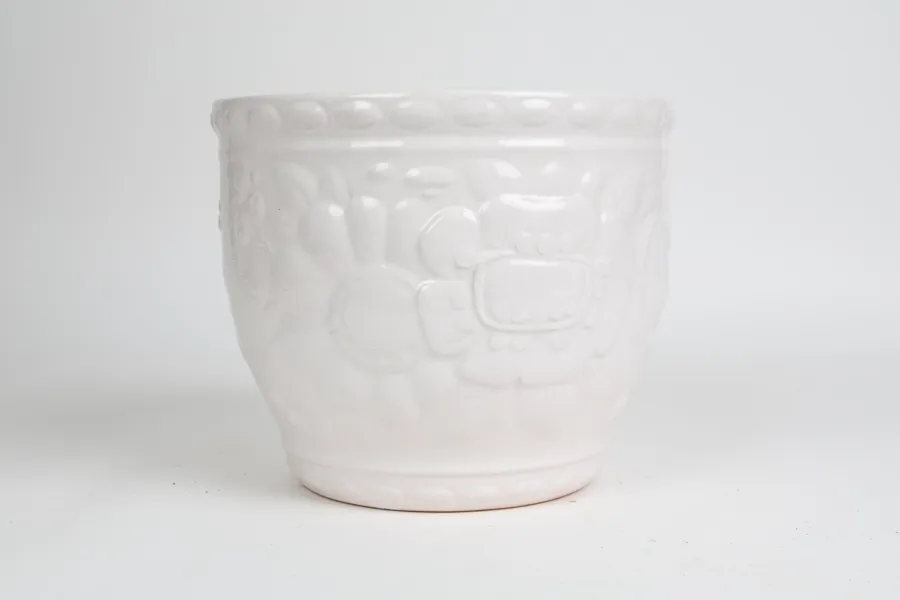 YTTERFODER, vitt glaserat stengods, 1900-tal