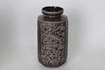 VAS, glaserad keramik, reliefdekor, 1900-talets mitt.