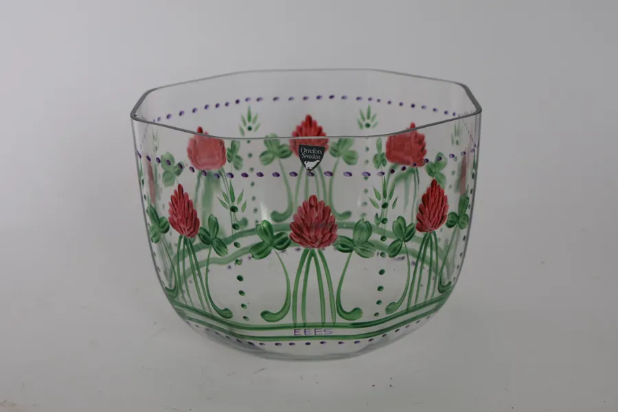 SKÅL, glas, blomdekor, Orrefors. Eva Englund