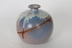 VAS, klotvas, lila och blå med vita detaljer.